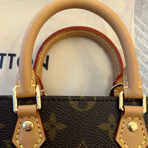 Louis Vuitton Petit Sac Plat bag - Picture 4 of 11